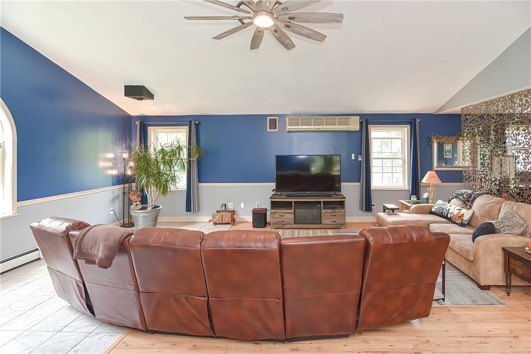 3925 Flat River Road Coventry, RI 02816 - Photo 8 of 48