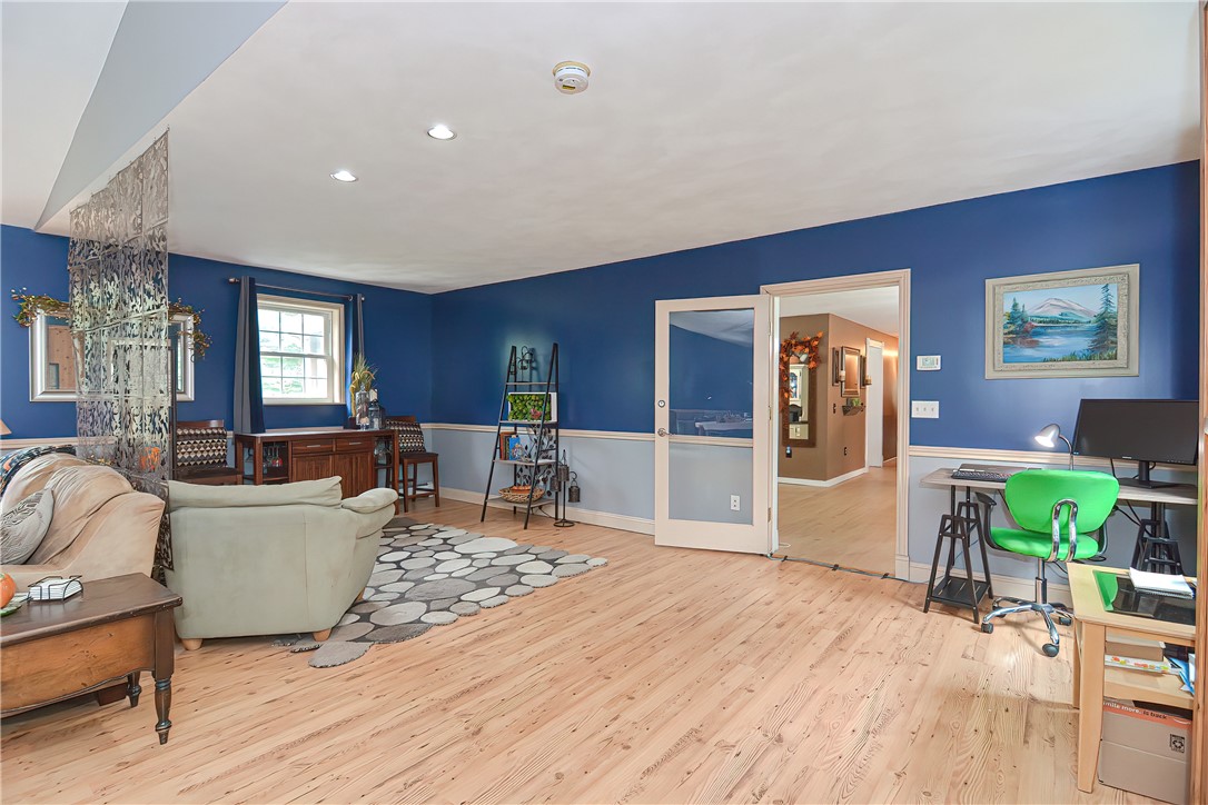 3925 Flat River Road Coventry, RI 02816 - Photo 9 of 48