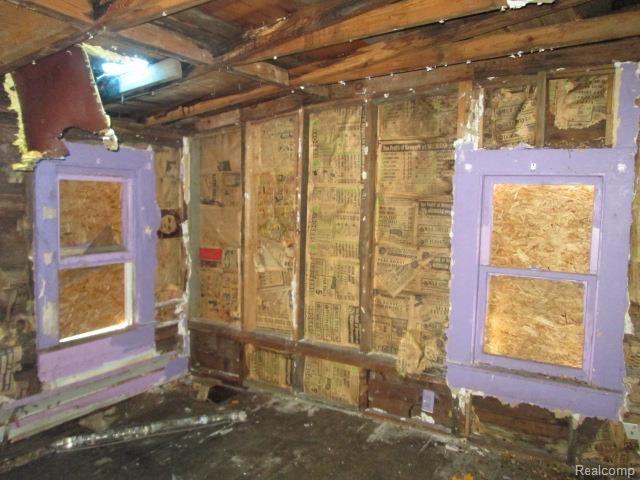 6031 Wayne Road Romulus, MI 48174 - Photo 9 of 13 WAYNE-room3.jpg