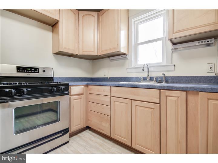 18 Lejune Road Cinnaminson, NJ 08077 - Photo 12 of 25 Kitchen