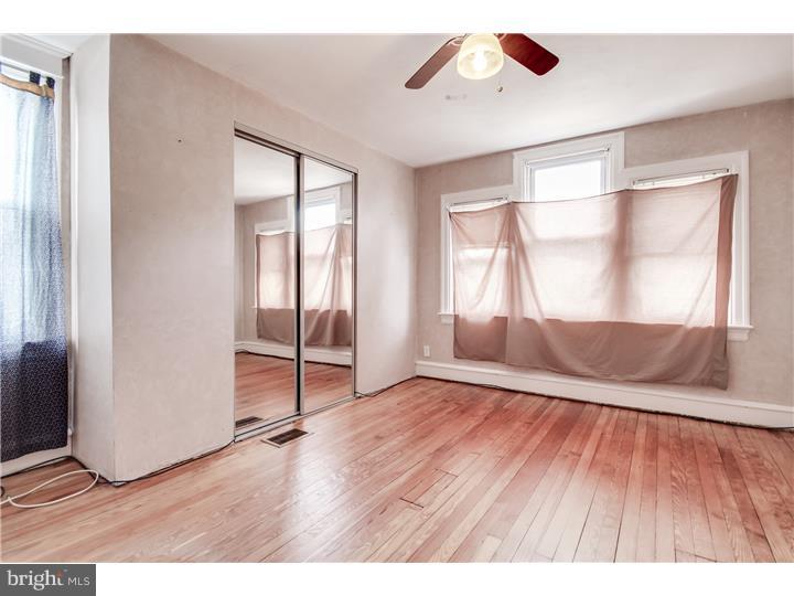 18 Lejune Road Cinnaminson, NJ 08077 - Photo 18 of 25 Bedroom - Main