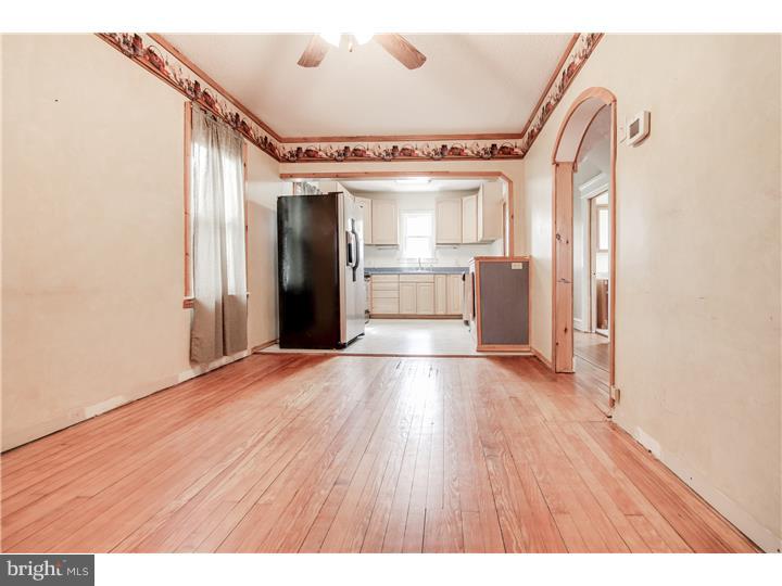 18 Lejune Road Cinnaminson, NJ 08077 - Photo 8 of 25 Dining Room