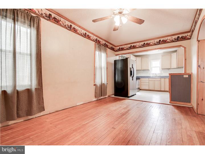 18 Lejune Road Cinnaminson, NJ 08077 - Photo 9 of 25 Dining Room