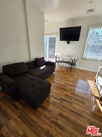 $2,650 | 609 West Doran Street, Unit A, Glendale, CA 91203