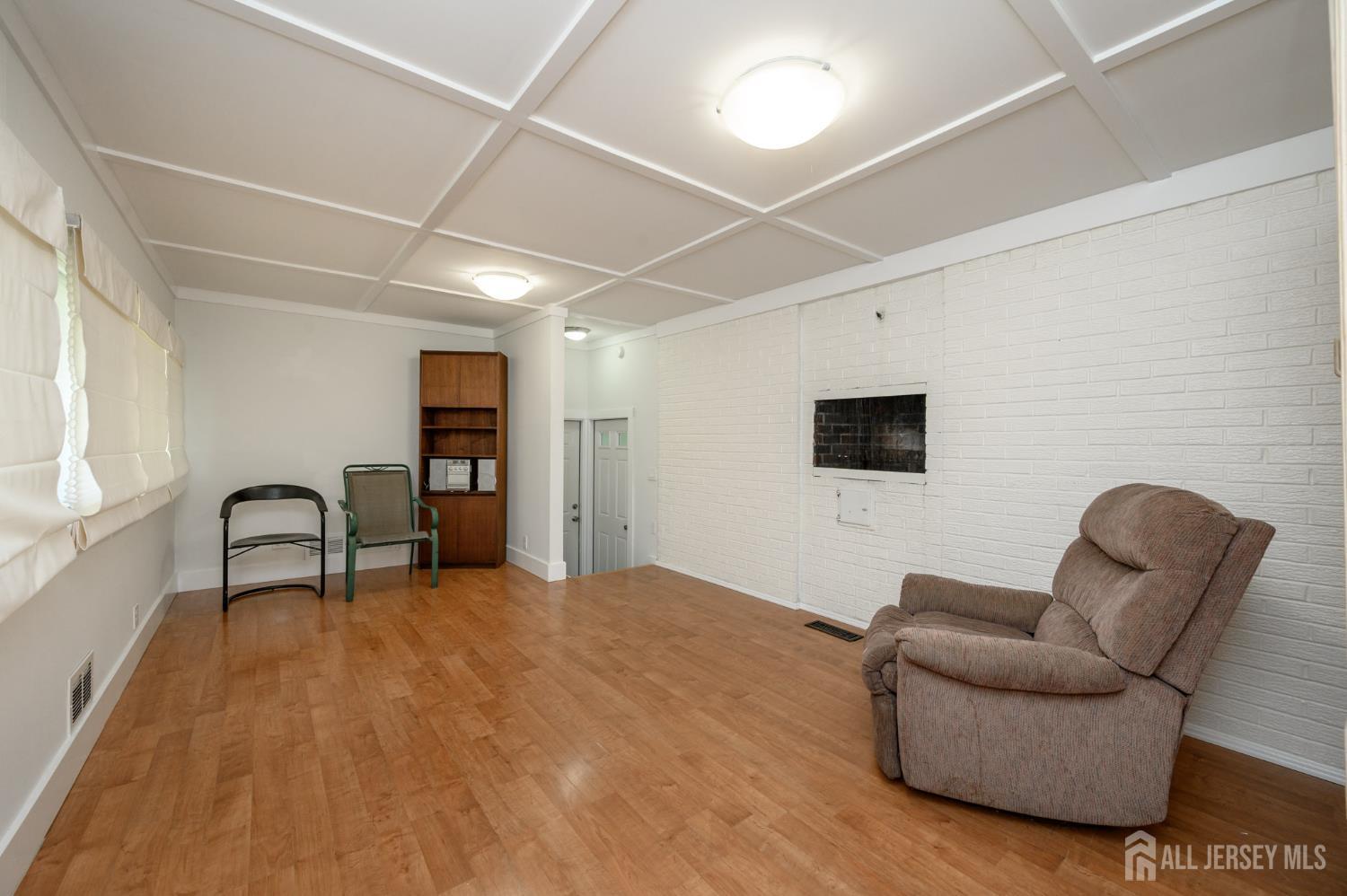 31 Gold Street Edison, NJ 08837 - Photo 22 of 35