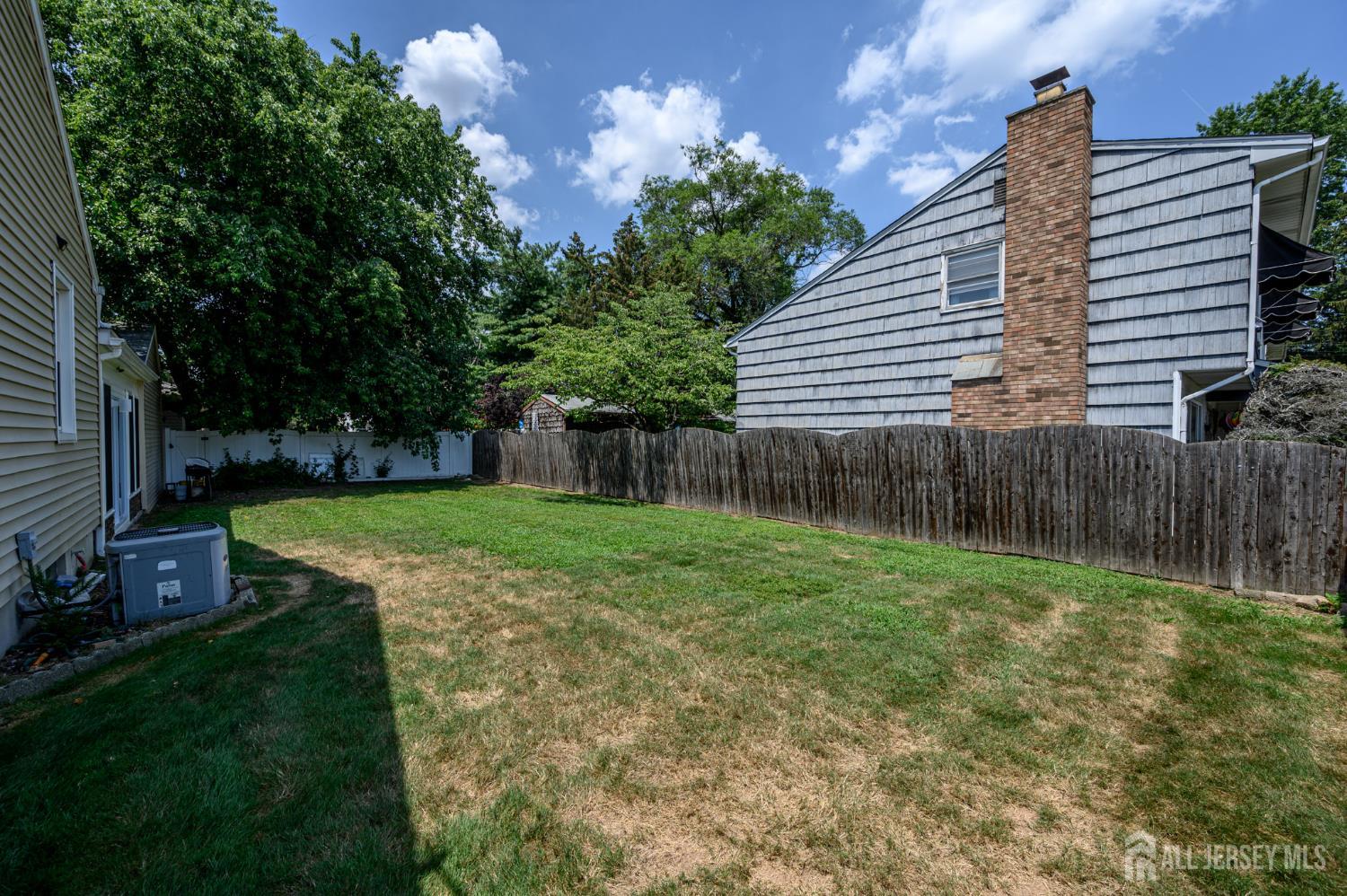 31 Gold Street Edison, NJ 08837 - Photo 34 of 35