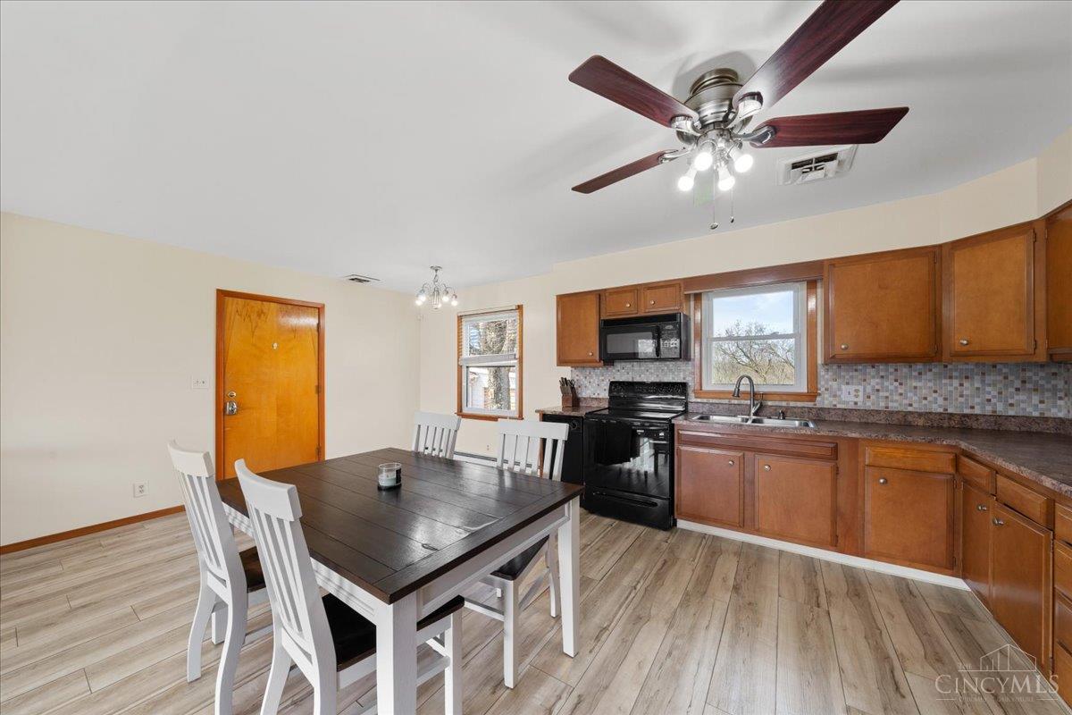 5669 Dutch Hollow Road Aurora, IN 47001 - Photo 6 of 27