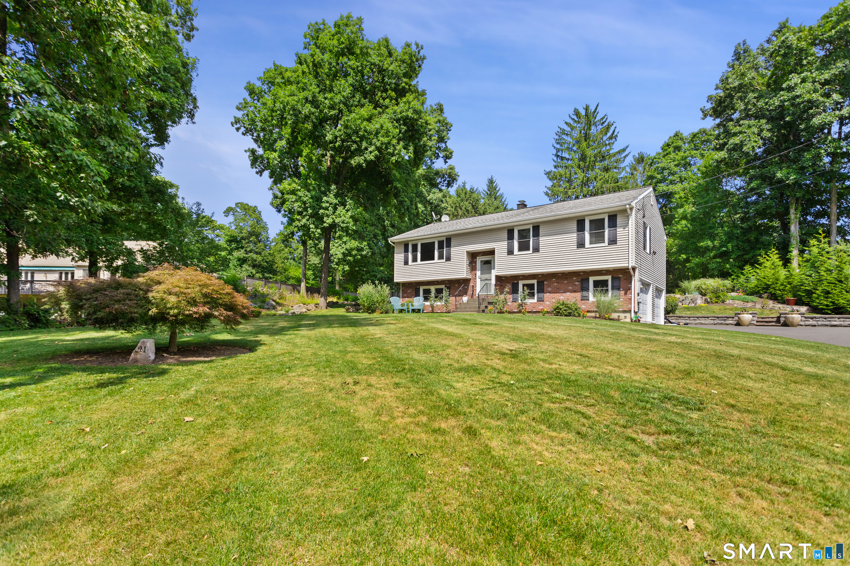 41 Wilkes Road Danbury, CT 06811 - Photo 1 of 39