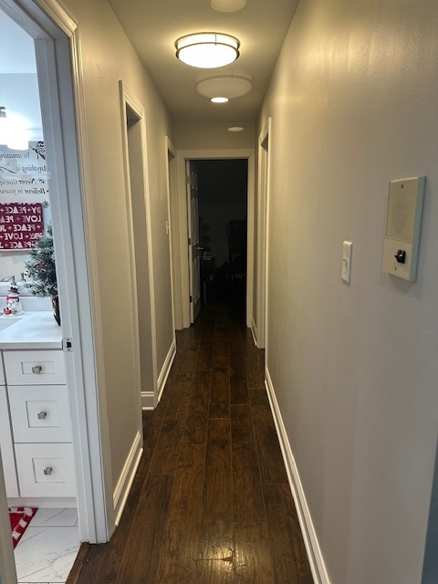 3341 West 184th Street, Unit 1B Homewood, IL 60430 - Photo 11 of 32 a view of a hallway with wooden floor