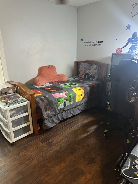 3341 West 184th Street, Unit 1B Homewood, IL 60430 - Photo 25 of 32 a bedroom with a bed and a window