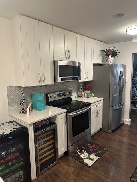 3341 West 184th Street, Unit 1B Homewood, IL 60430 - Photo 30 of 32 a kitchen with a sink appliances and cabinets
