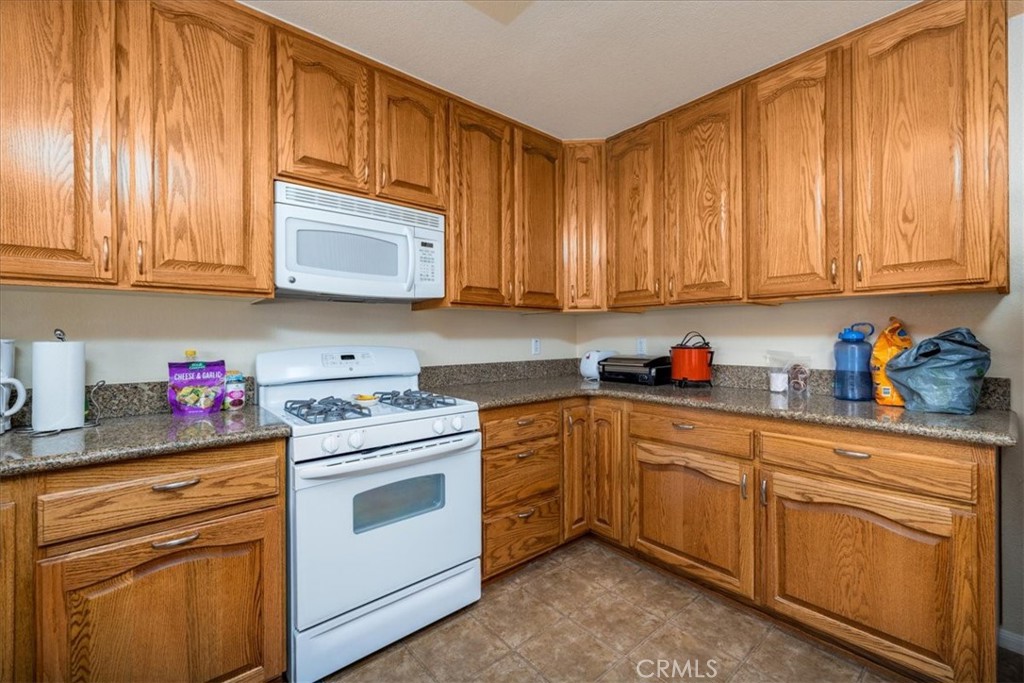 73255 2 Mile Road Twentynine Palms, CA 92277 - Photo 10 of 51