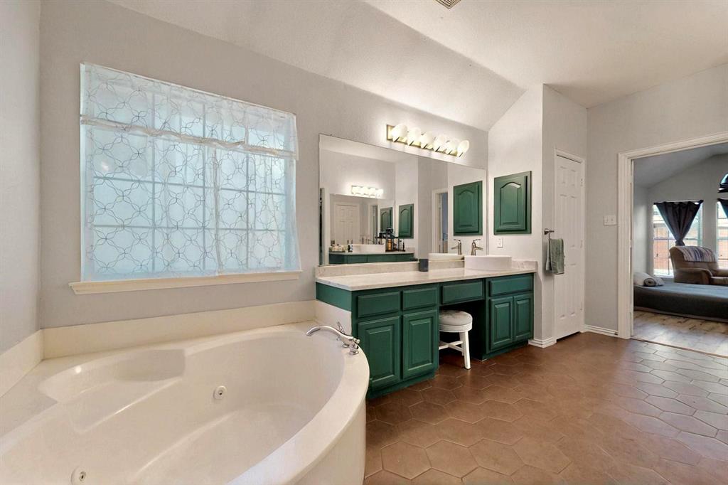 3017 Holford Road Richardson, TX 75082 - Photo 14 of 26