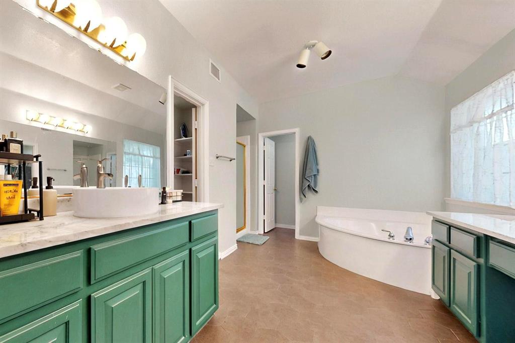 3017 Holford Road Richardson, TX 75082 - Photo 15 of 26