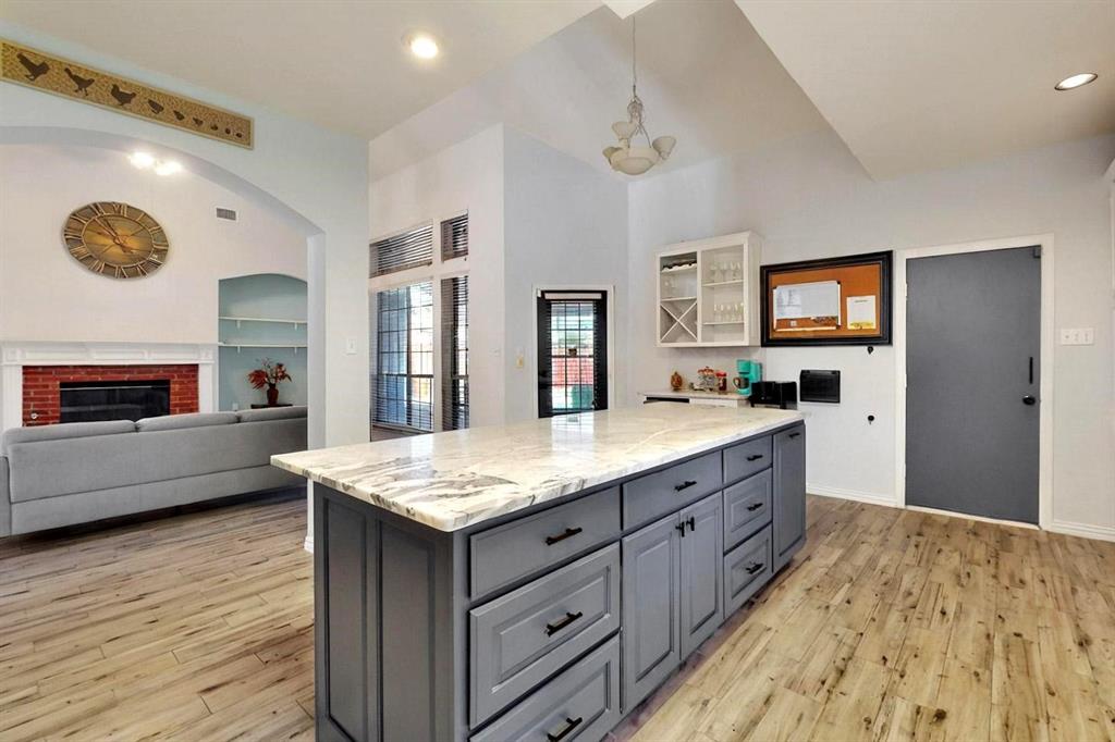 3017 Holford Road Richardson, TX 75082 - Photo 7 of 26