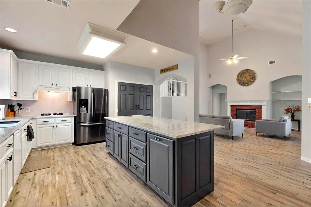 3017 Holford Road Richardson, TX 75082 - Photo 8 of 26