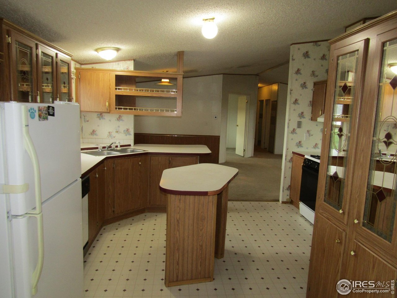 18500 Centennial Road Fort Morgan, CO 80701 - Photo 14 of 37 View of kitchen from eating area