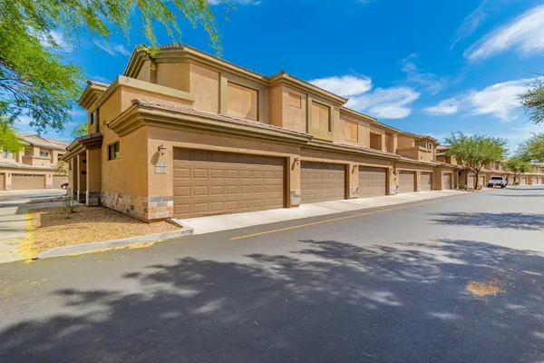 $2,900 | 705 West Queen Creek Road, Unit 1121, Chandler, AZ 85248