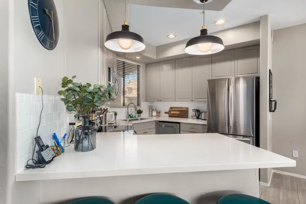 $2,900 | 705 West Queen Creek Road, Unit 1121, Chandler, AZ 85248