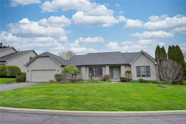 $439,900 | 2 Dartmouth Court, Pittsford, NY 14534