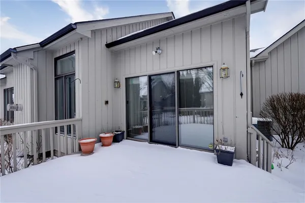 $449,900 | 2 Dartmouth Court, Pittsford, NY 14534