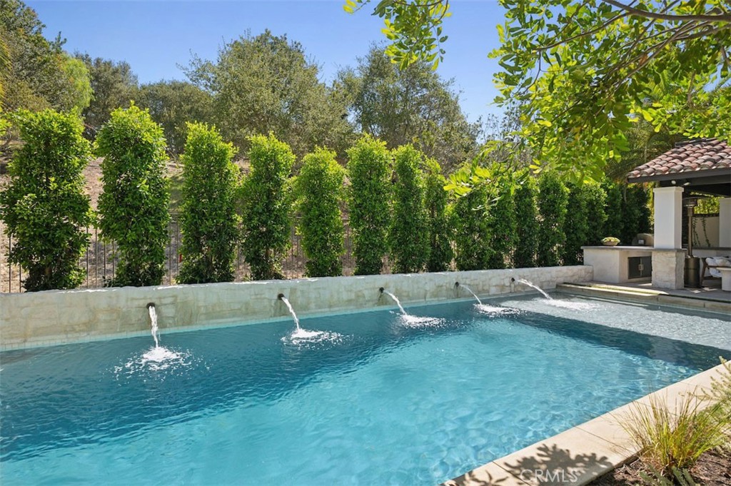 22 Vernal Spring Irvine, CA 92603 - Photo 26 of 54 Gallery Image 26
