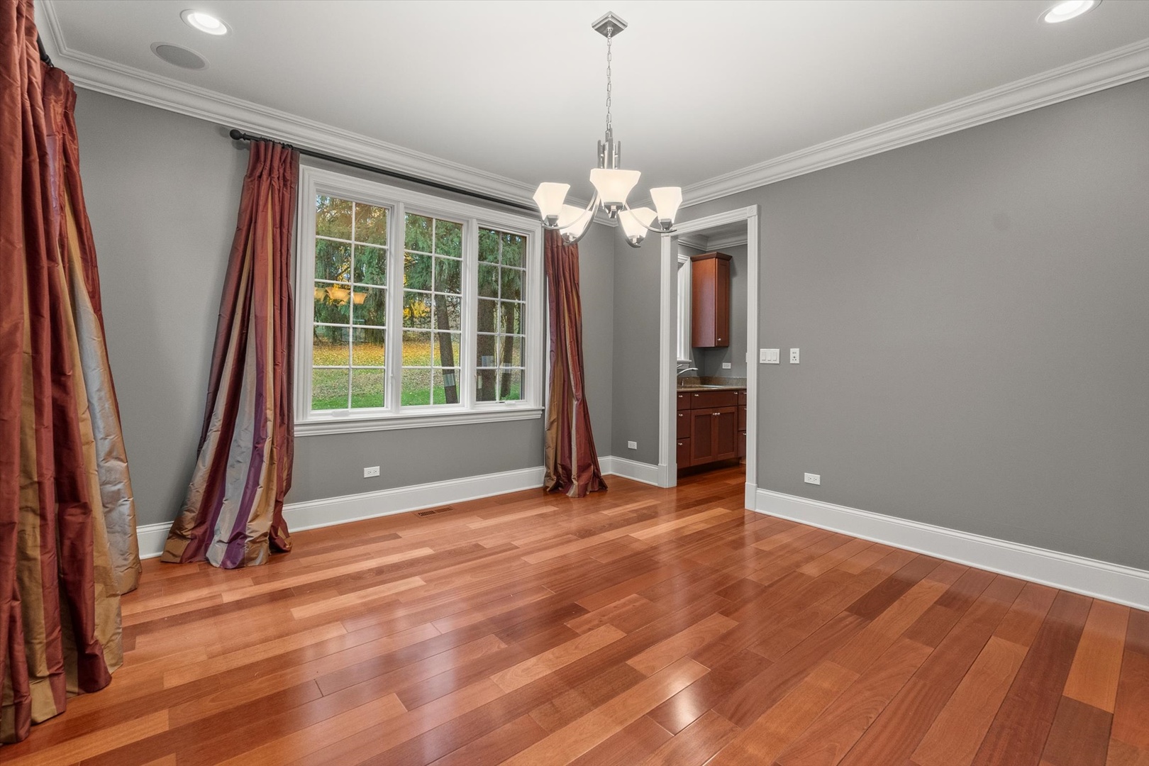 130 Fuller Road Hinsdale, IL 60521 - Photo 13 of 30 a view of an empty room with a window