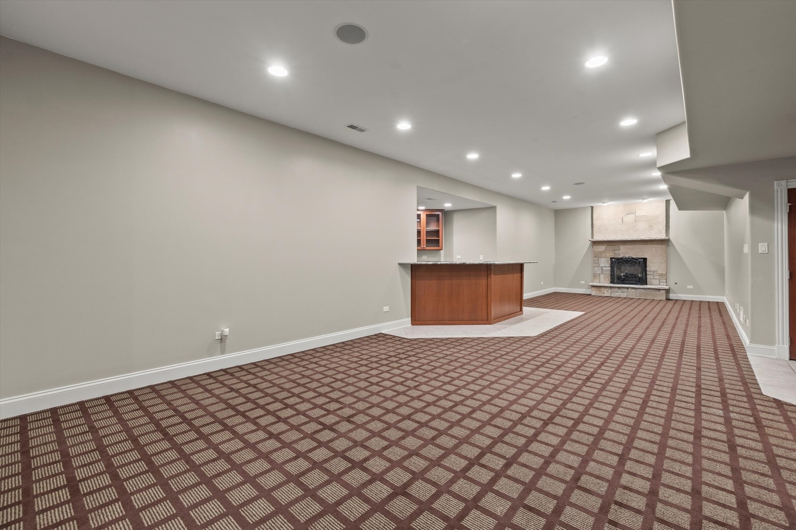130 Fuller Road Hinsdale, IL 60521 - Photo 26 of 30 a view of empty room with wooden floor