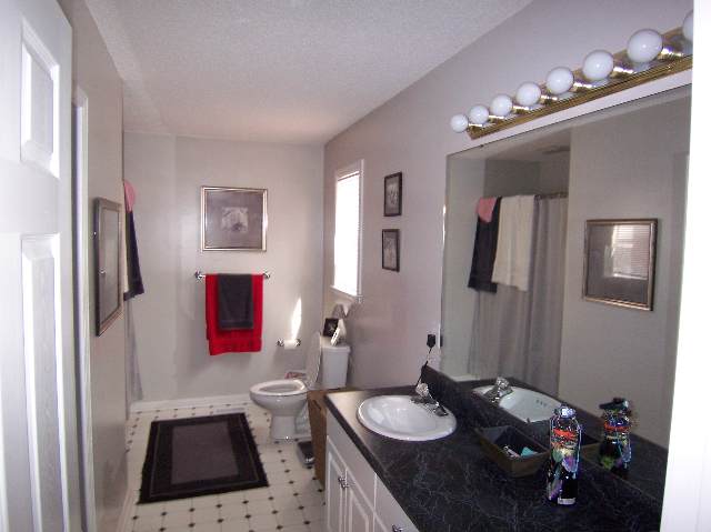 511 State Rd S-37-561 Seneca, SC 29678 - Photo 7 of 9 Gallery Image 7