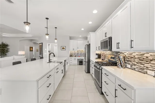 $1,100,000 | 6605 Newell Loop, The Villages, FL 34762