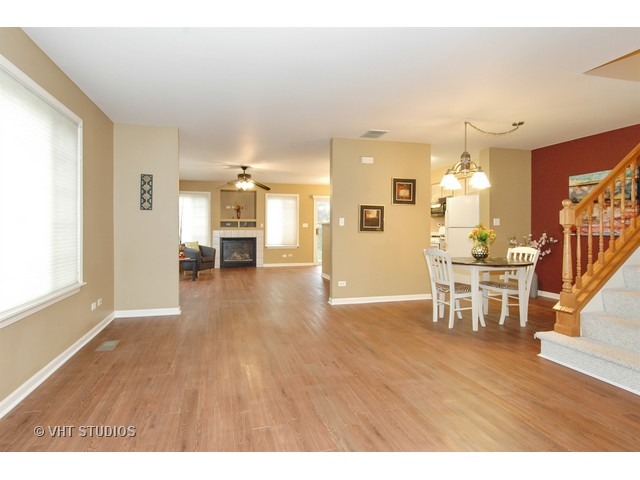 2883 Sorrel Row Lake In The Hills, IL 60156 - Photo 3 of 15