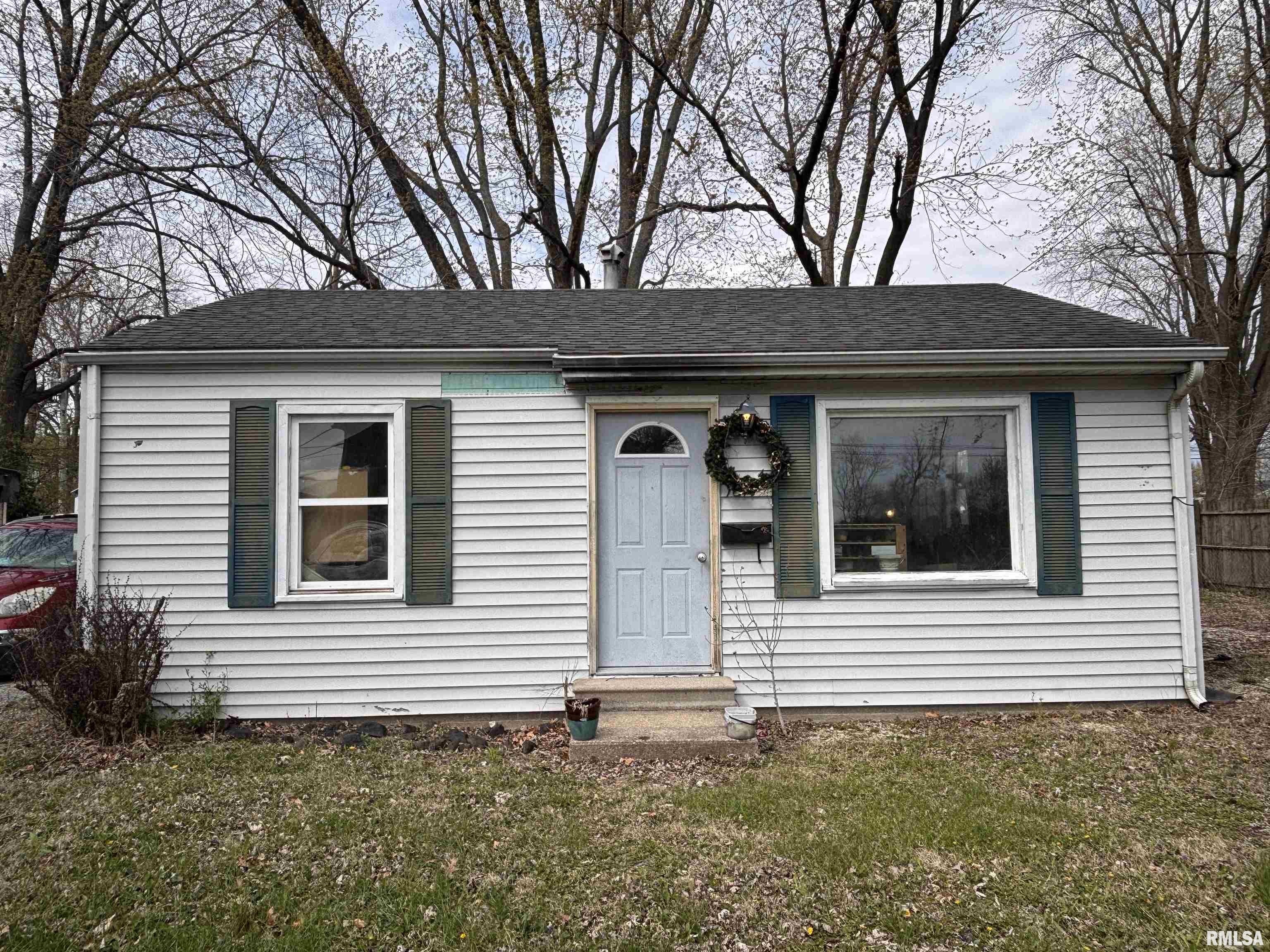 1617 North Grand Avenue West Springfield, IL 62702 - Photo 1 of 1