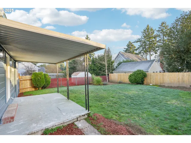 $724,999 | 5818 Northeast 35th Place, Portland, OR 97211