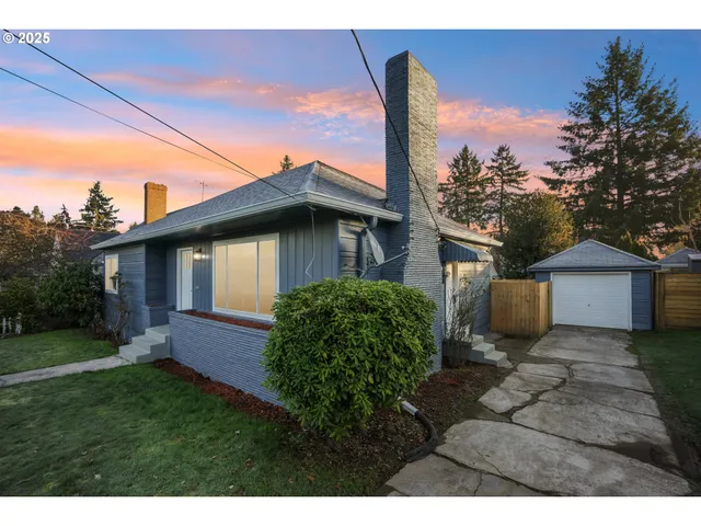 $724,999 | 5818 Northeast 35th Place, Portland, OR 97211