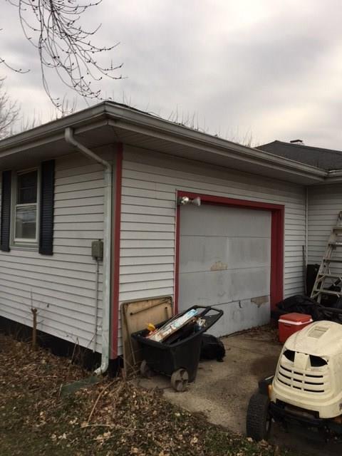 9743 South 300 West Pendleton, IN 46064 - Photo 2 of 6