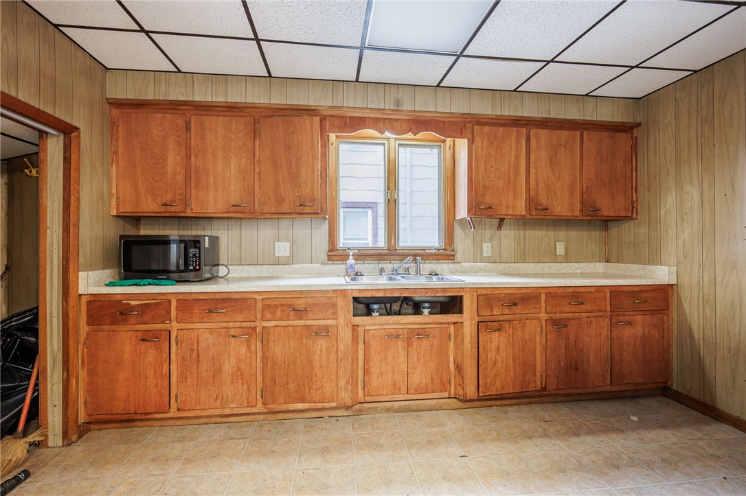 19 Depew Street Rochester, NY 14611 - Photo 7 of 22