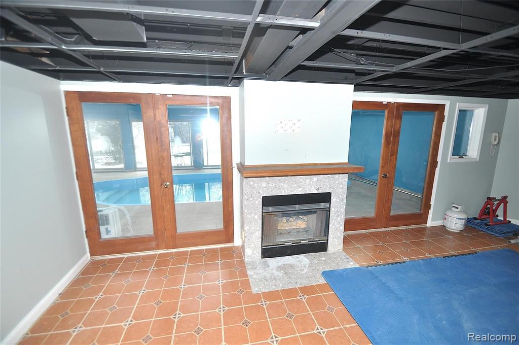 4540 Valley View Point Rochester, MI 48306 - Photo 39 of 54