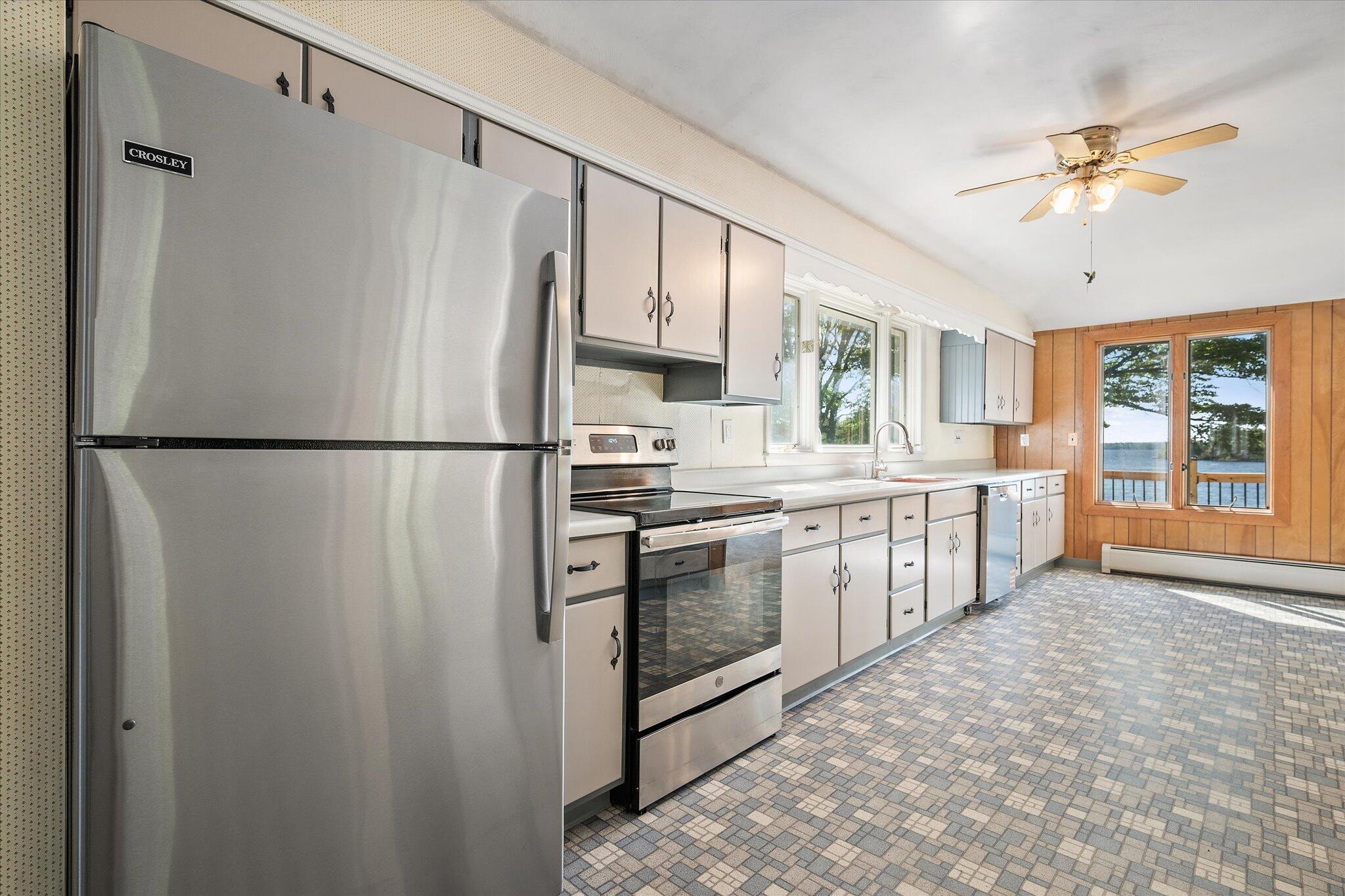 47 Chase Road Baileyville, ME 04694 - Photo 17 of 62 17-Kitchen
