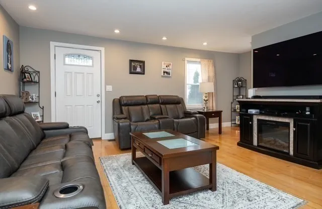 $629,999 | 46 Wardwell Avenue, Lynn, MA 01902