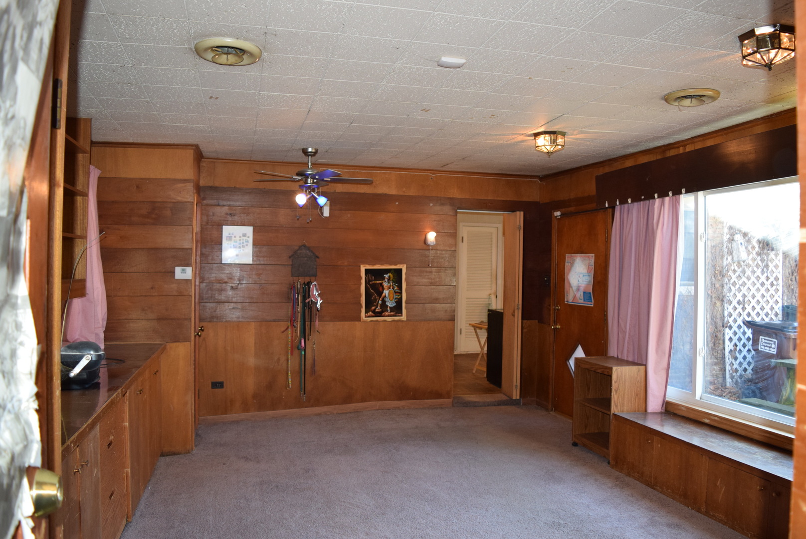 2112 Hawthorne Road Homewood, IL 60430 - Photo 13 of 13 an empty room with windows