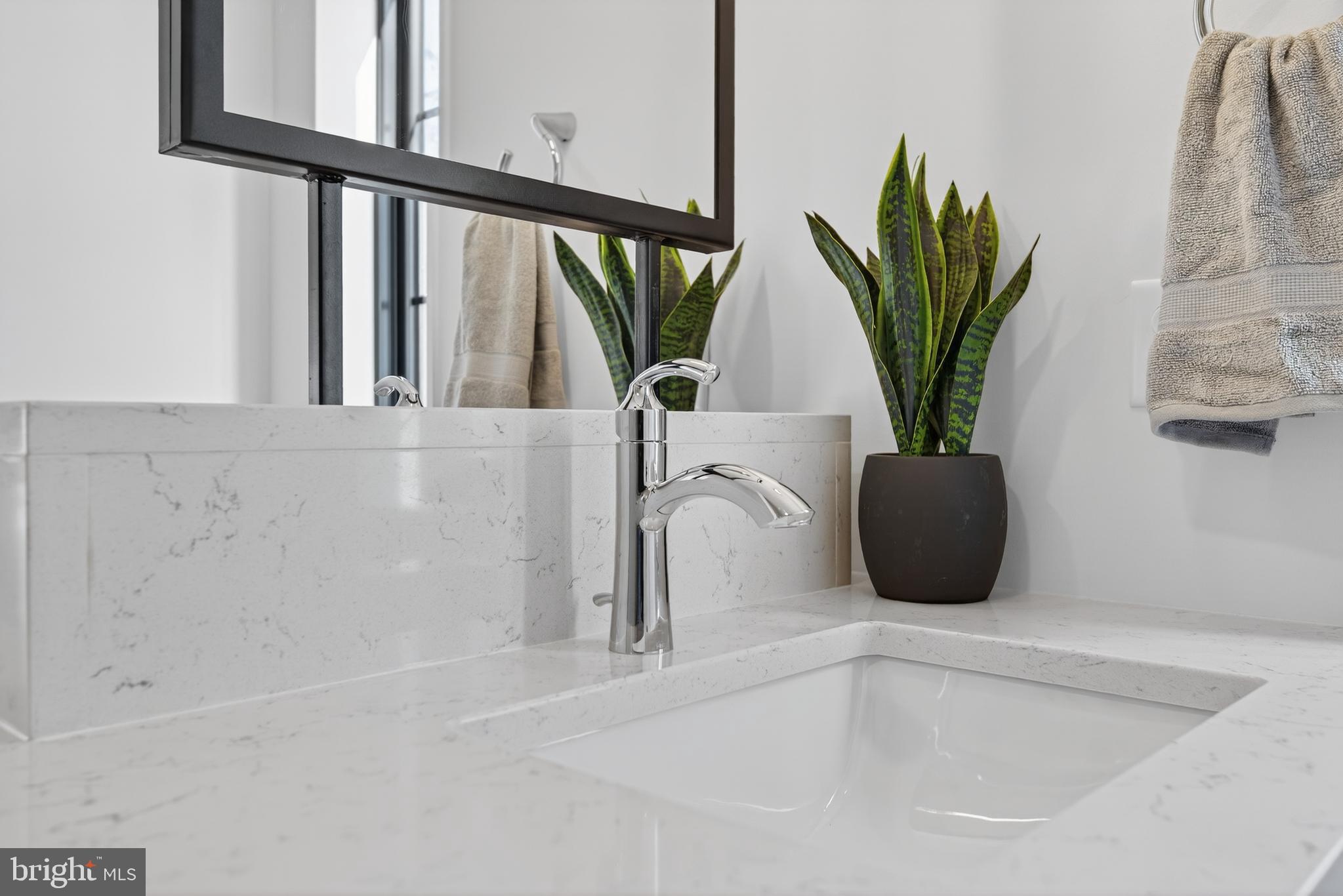 401 Cannon Way Lebanon, PA 17042 - Photo 53 of 69 a bathroom with a bathtub