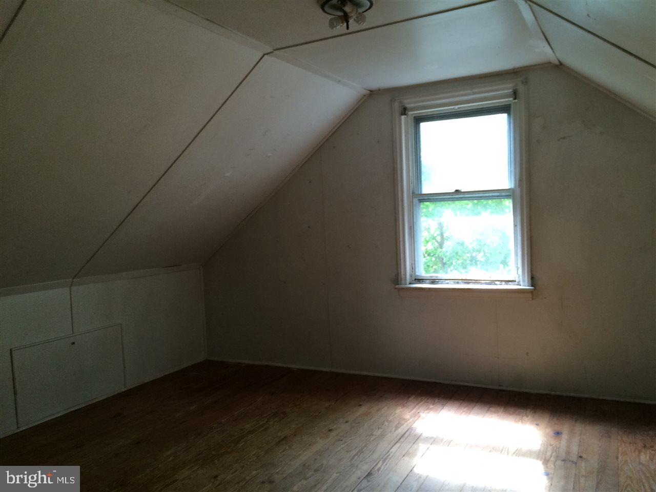738 Village Road York, PA 17404 - Photo 8 of 16 Gallery Image 8