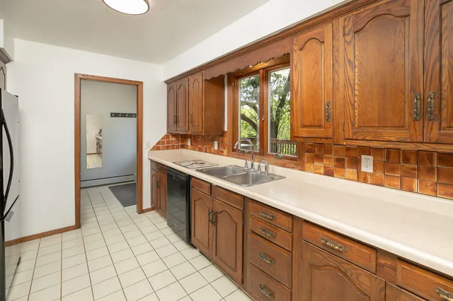 $599,900 | 809 60th Avenue Southwest, Rochester, MN 55902