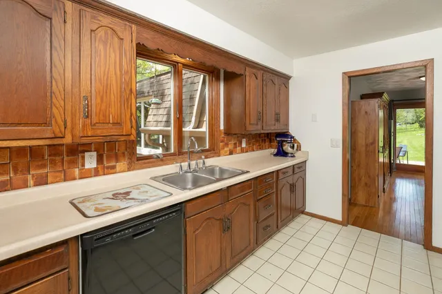 $599,900 | 809 60th Avenue Southwest, Rochester, MN 55902