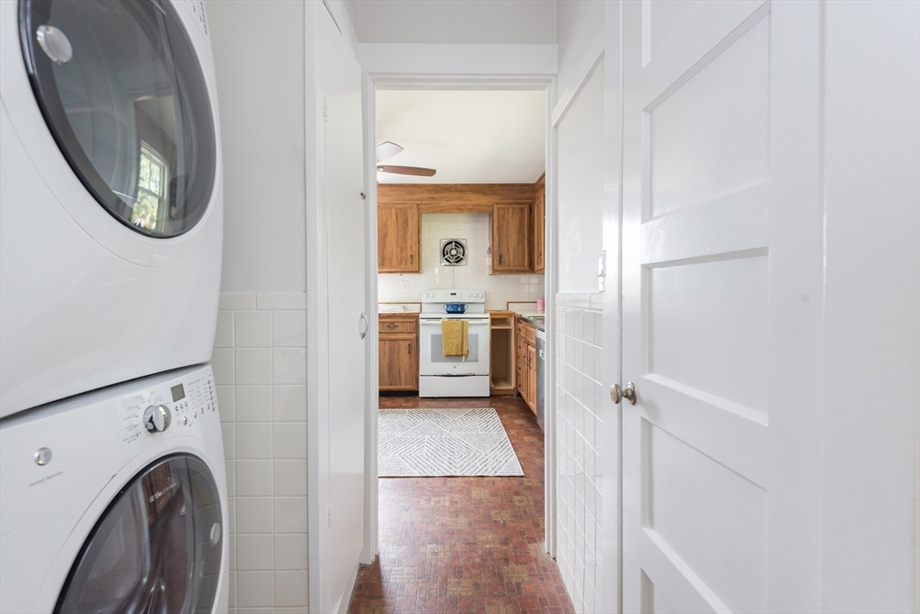 7 Overhill Road Natick, MA 01760 - Photo 17 of 36 Gallery Image 17