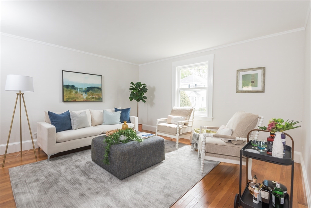 7 Overhill Road Natick, MA 01760 - Photo 4 of 36 Gallery Image 4