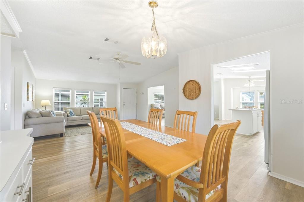 304 Portside Lane Edgewater, FL 32141 - Photo 26 of 70