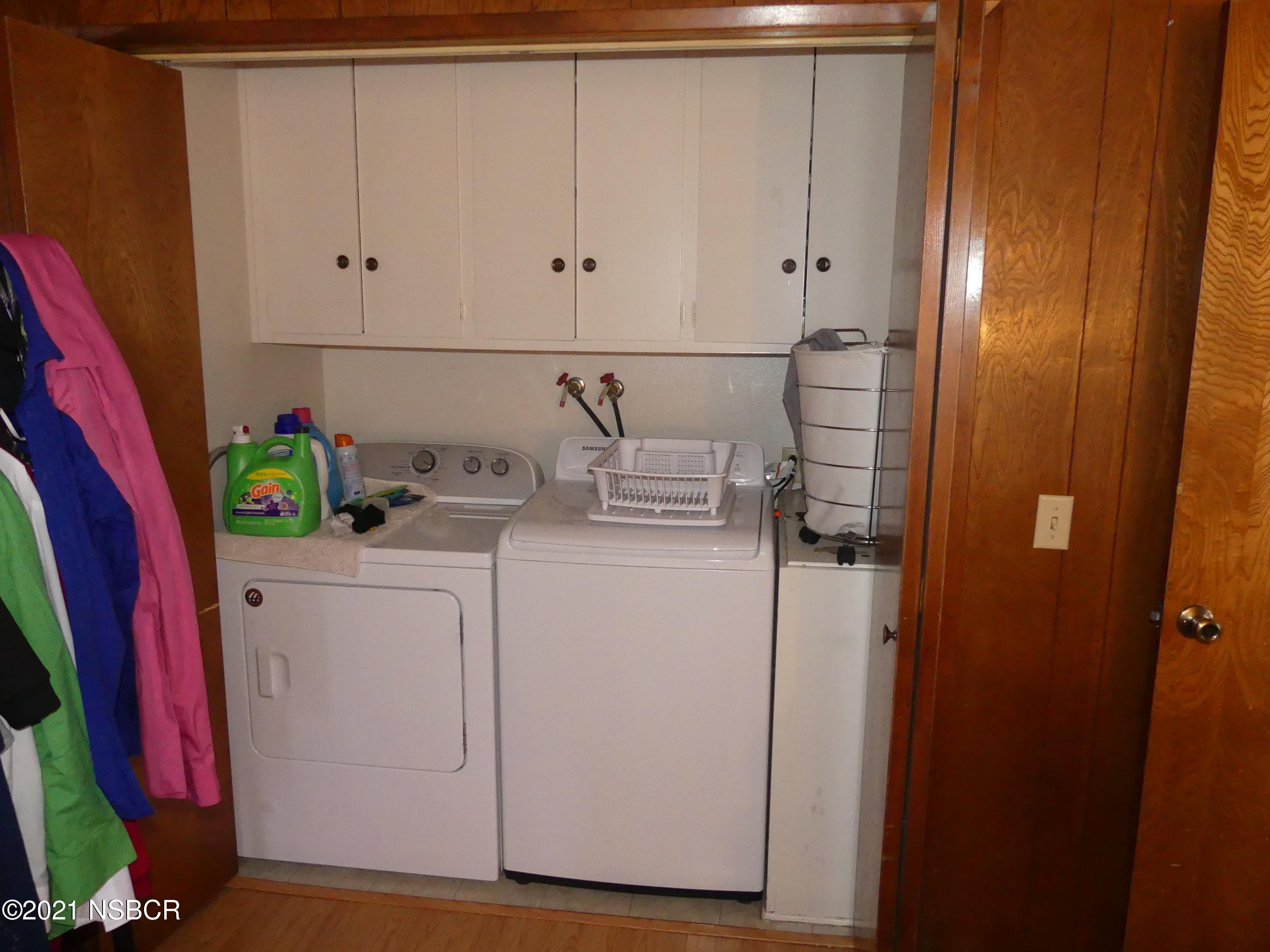 131 Gemini Street Lompoc, CA 93436 - Photo 12 of 19 Laundry room in Den Room