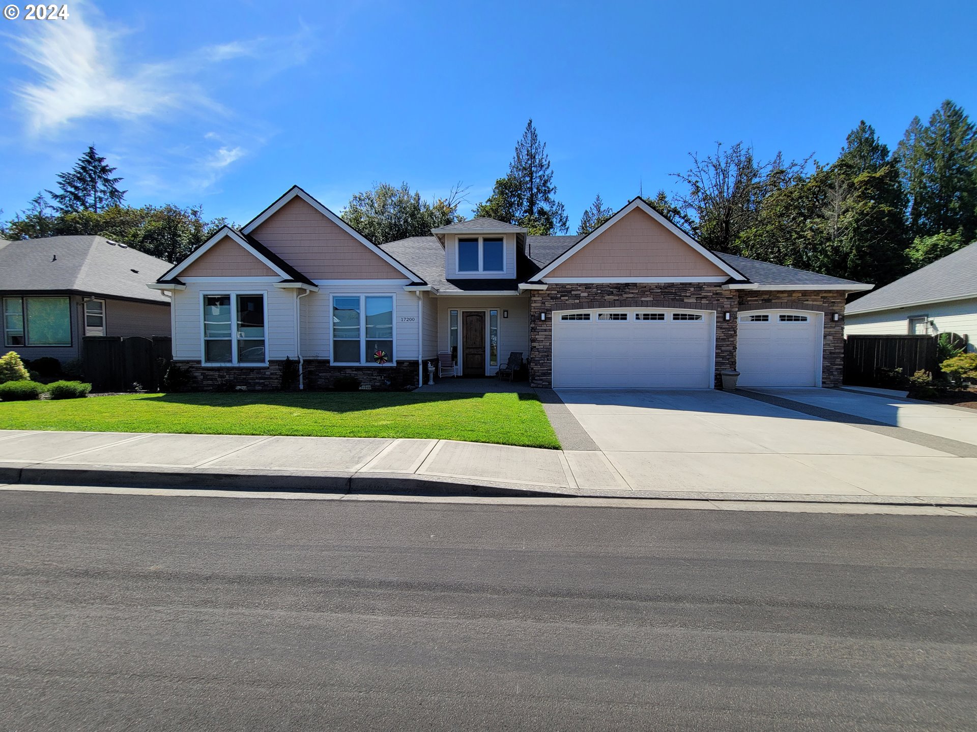 17200 Northeast 22nd Avenue Ridgefield, WA 98642 - Photo 1 of 45 Gallery Image 1