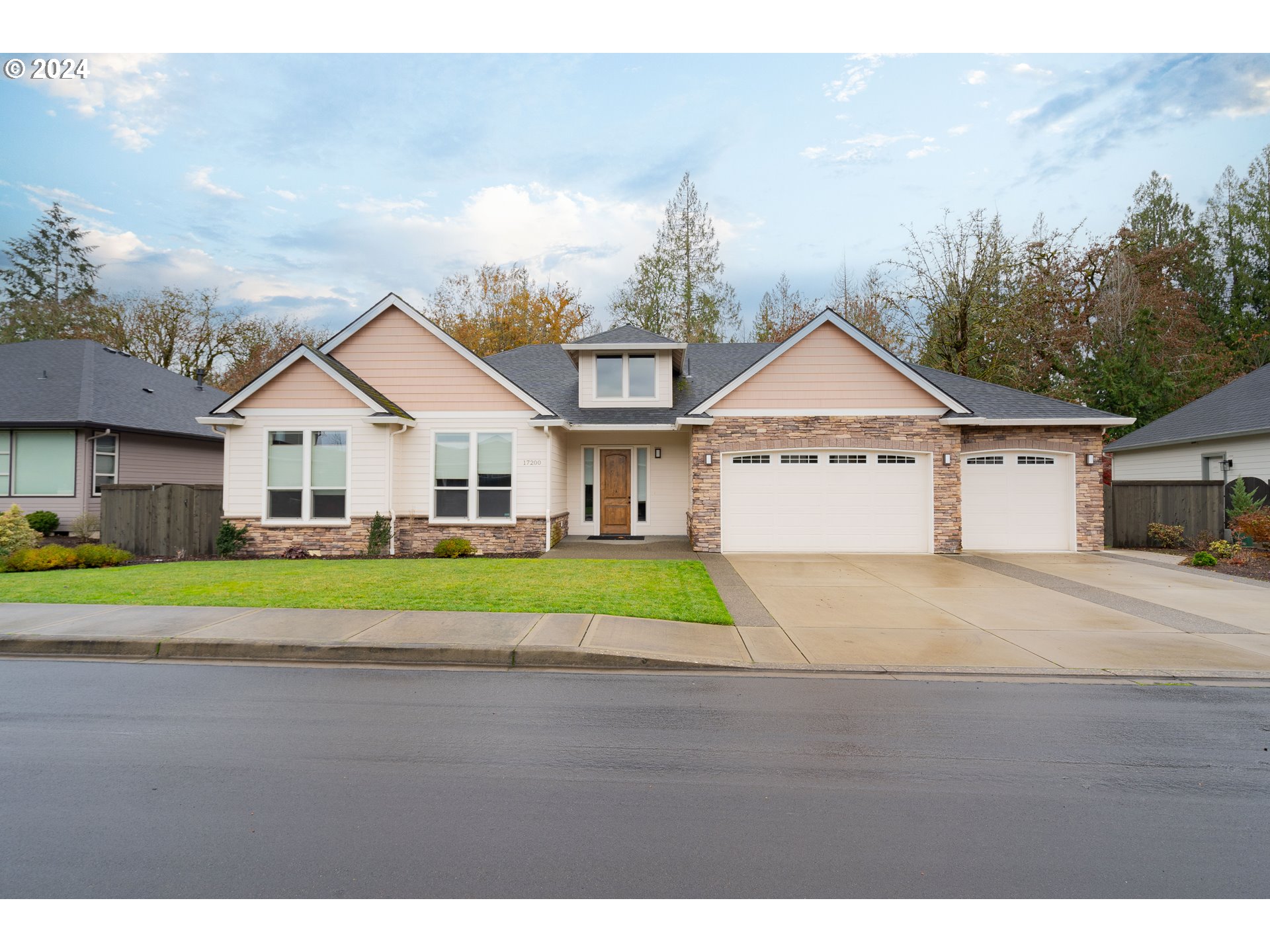 17200 Northeast 22nd Avenue Ridgefield, WA 98642 - Photo 3 of 45 Gallery Image 3
